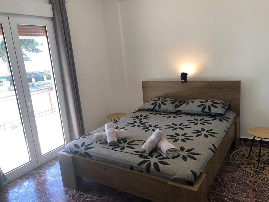 Lovely Beachfront Studio Malaki Εξωτερικό φωτογραφία